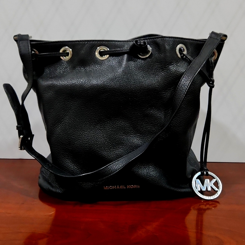 Black Michael Kors Shoulder Bag
